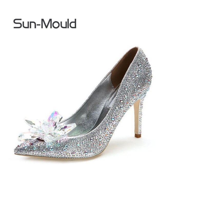 Секојдневен чевли цвет шарм булчински висока пета пумпи додатоци кристал дијамантски чевли клипови Мода свадба декорација шарм 1pairs