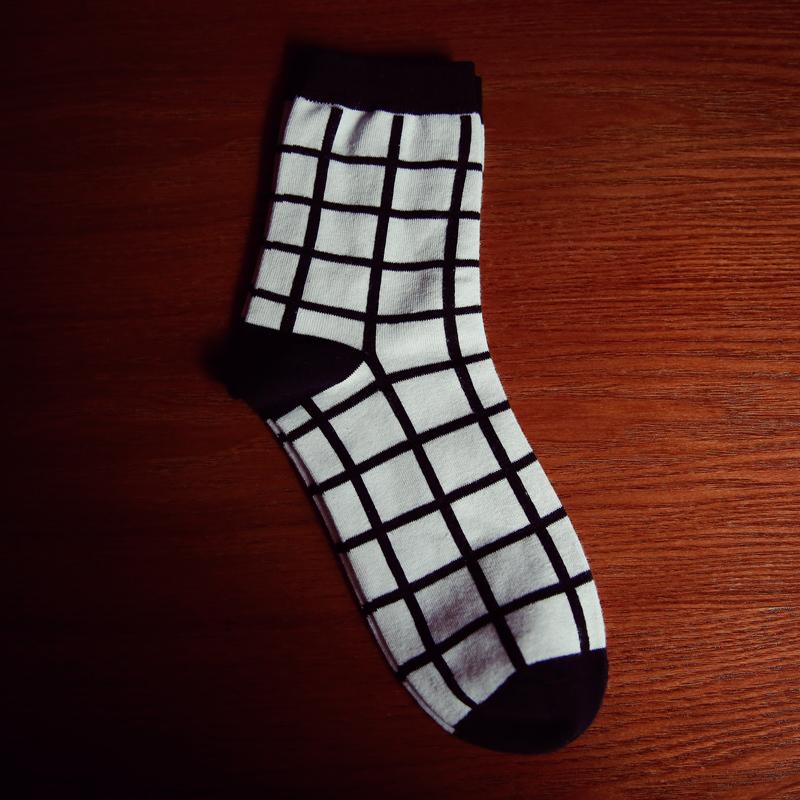 Моден Нов Квалитет машки Чорапи Топла Продажба Rhombus Крстот Plaid Вертикални Ленти Отпечатоци 5 Бои Бизнис Секојдневен Sock Бесплатен Превозот