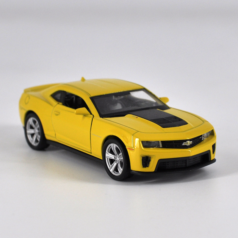 Висок симулација supercar,1:36 скала легура се повлече назад на Chevrolet Hornets автомобили,Собирање метал модел играчки,со