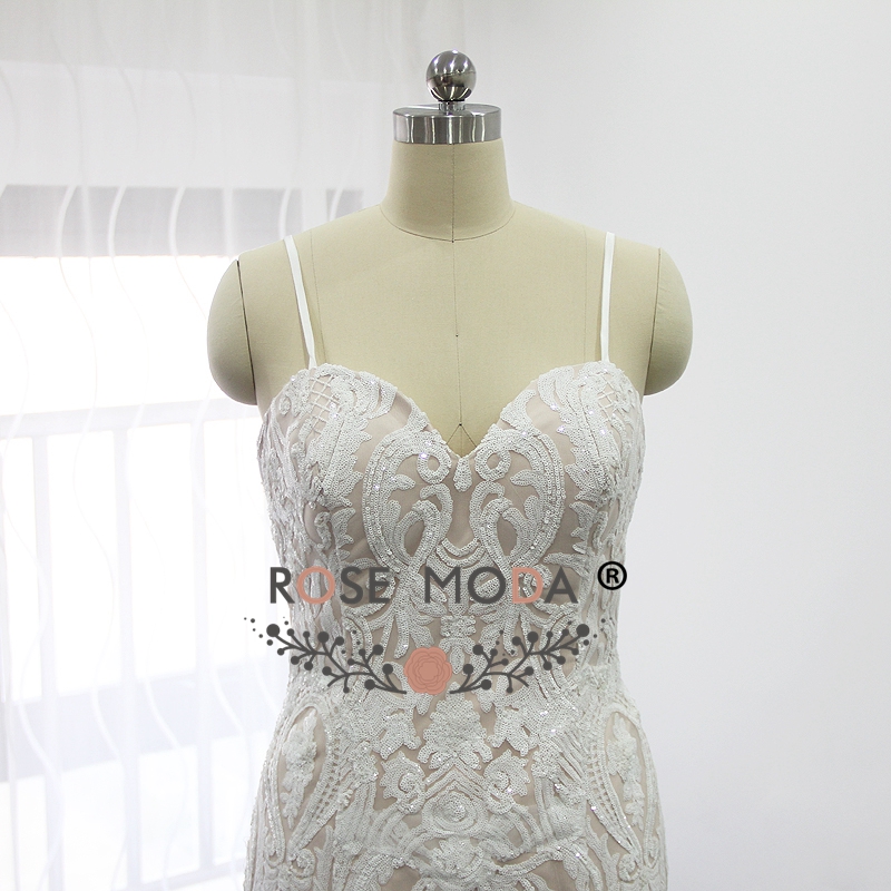 Роуз Moda Одлична Sequined Чипка Сирена Свадба се Облекуваат Тенки Ремени слонова коска во текот Руменило Свадба Фустани