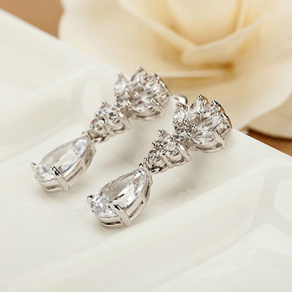 LUOTEEMI Топла Продажба на Најновите Стил Циркон Свадба Лустерот Dangle Earring Жените Луксузни Свадба Накит