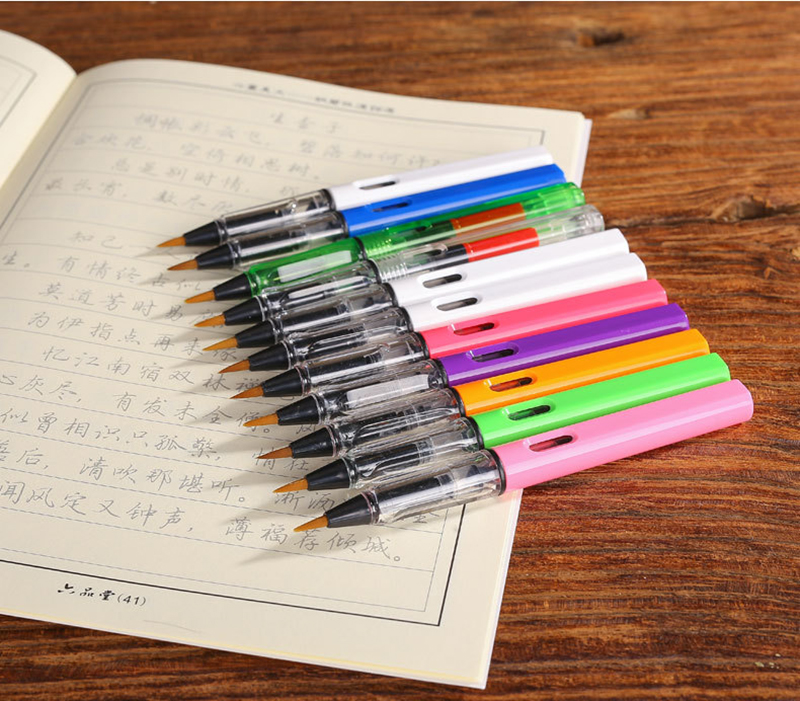 5pcs/постави нови пластични пенкало тип пишување четка calligraphy пенкало мека вода од чешма мека pen Може да се додаде