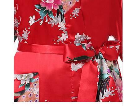 До 2015 Свила Bathrobe Жените Сатен Кимоно Облека За Жени Флорални Облека Пратилки Долго Кимоно Облека Невестата Свила