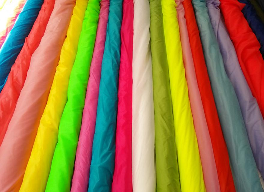 Ултра-тенок, ултра-меки, транспарентни сончање УВ најлон ткаенина,заштита од Сонце облека ткаенини.материјал.