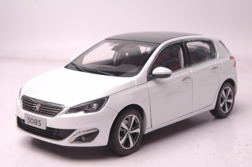 1:18 Diecast Модел на Peugeot 308S 2015 Бела Hatchback Легура Играчка Автомобил Минијатурни Колекција Подарок 308