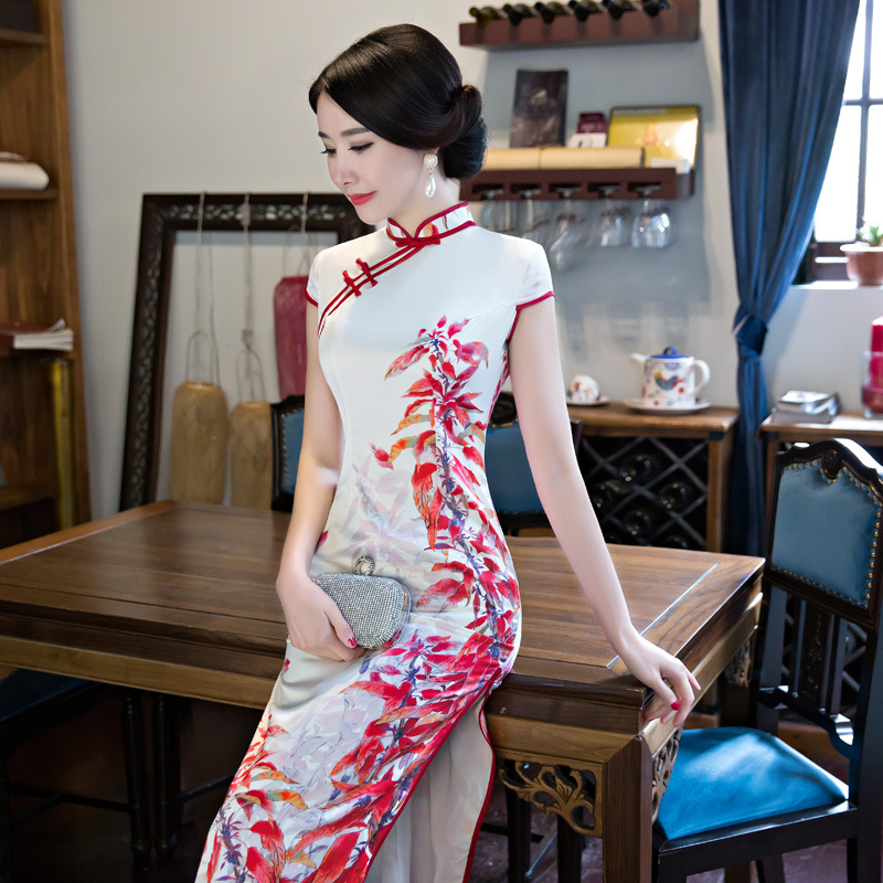 Ретро Кратко Sleeve Qipao Националните Тренд Облечи Флорални Cheongsam Долго Qipao Кинеската Традиционална Облека за Жени