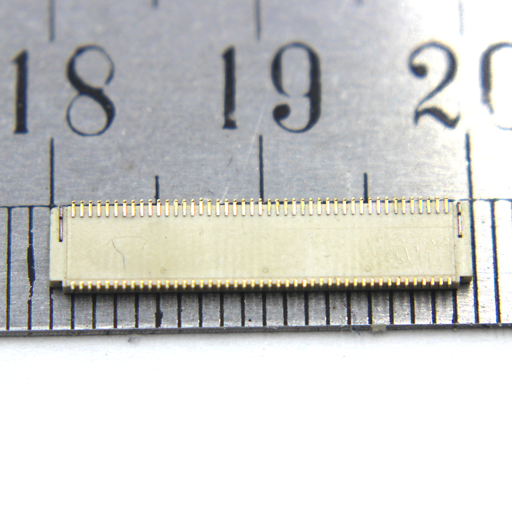 2 парчиња/многу 90 pin 90pin Екран на Допир FPC Конектор за Samsung Galaxy Tab Со 9.7 P550 / P555 / T550 / T555