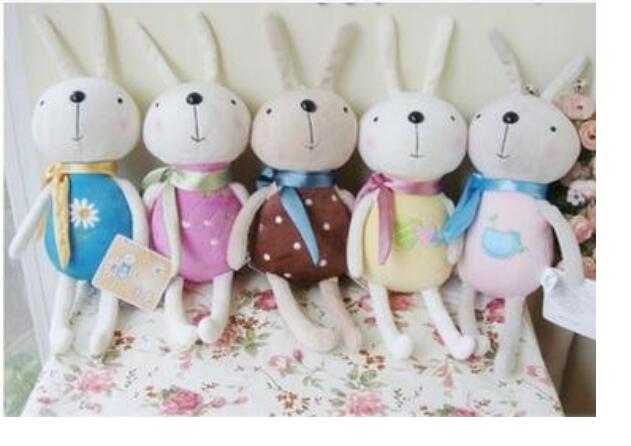 4pcs Многу боја насмевка симпатична зајакот и прилично кадифен играчки Свадба декорација роденденски подарок бесплатен