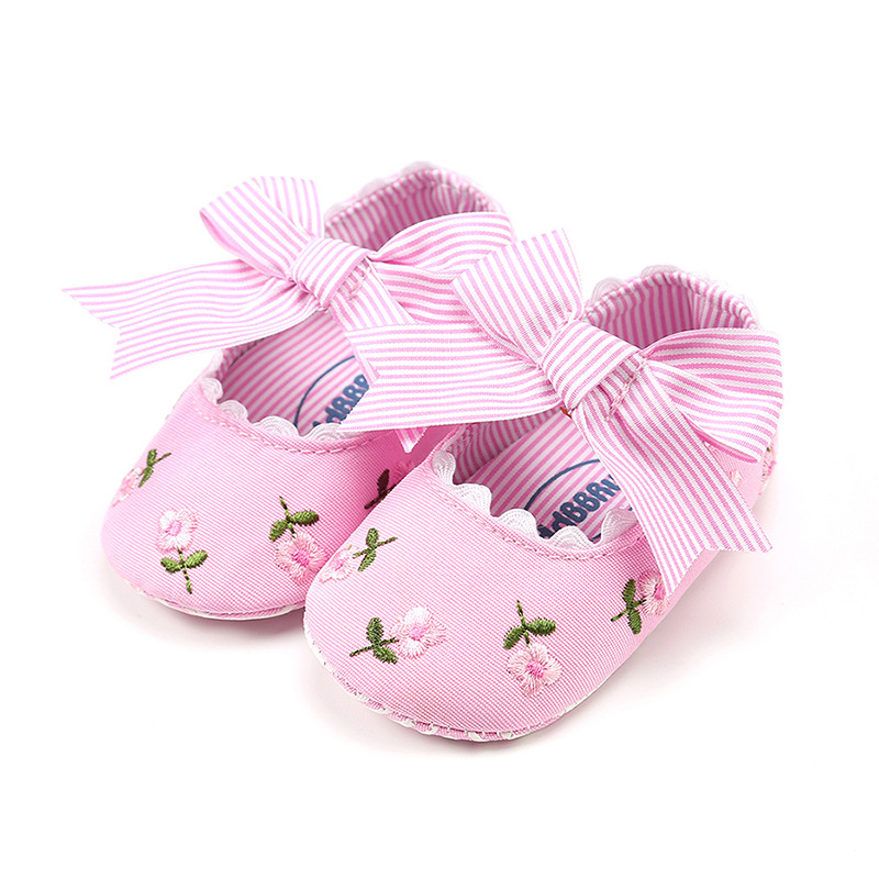 2018 нови пристигнувањето на Пролетта Везени принцеза чевли деца бебе девојки лак мека единствена новороденче moccasins