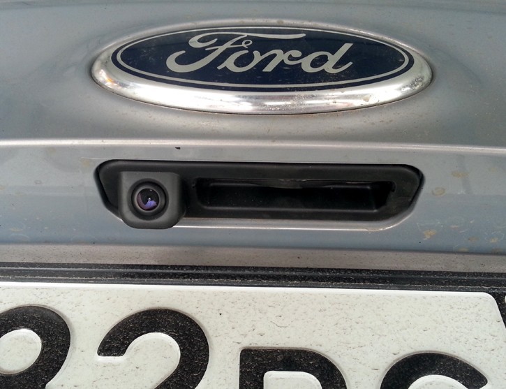 Боја CCD HD автомобил trunk се справи со обратна паркинг задна камера за Ford focus 2012 2013 двете hatchback и седан за фокус фокус 2 3