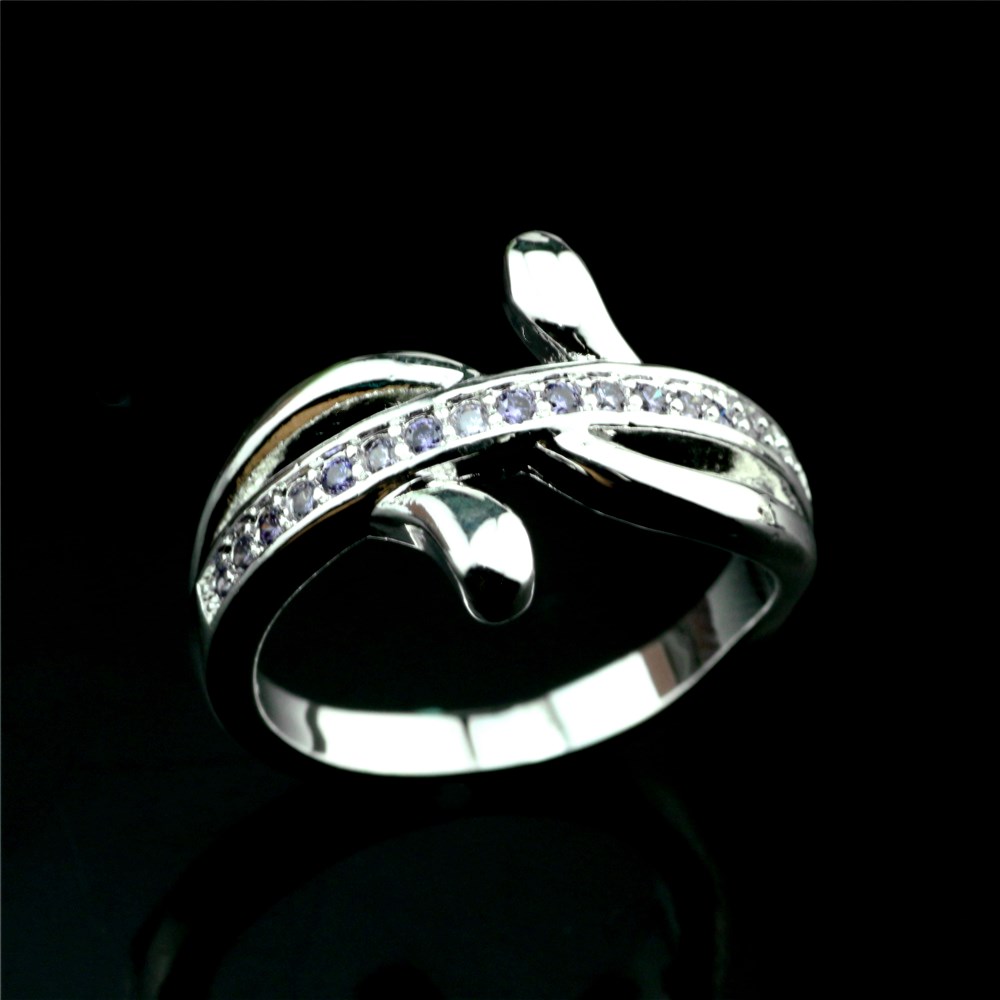 2017 гроздобер накит исклучителна 925 чисто сребро пломба циркон прстен модерен убава прстен за женски шарм прстени j497
