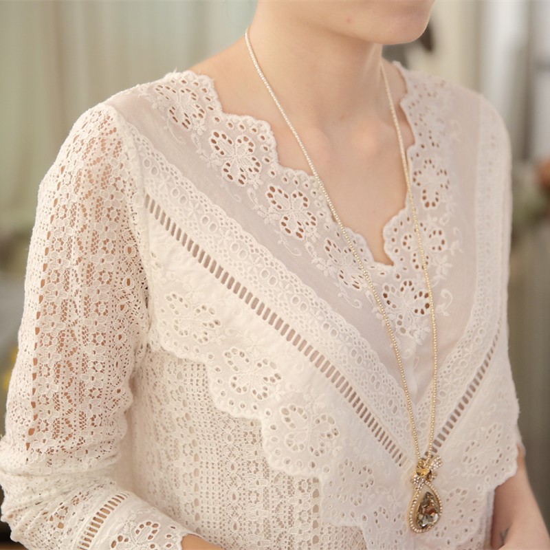 година топла продажба на нови пристигнувањето на Пролетта и есента корејски мода жените блуза V деколте, долг ракав тенок чипка женската кошула 63C 30