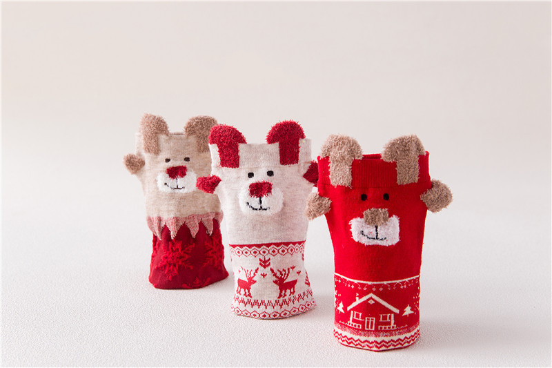 2017 3pairs/кутија есен зима нов цртан филм Божиќ подарок црвени чорапи Памук Meias Топло Симпатична 3d Модели Чорапи