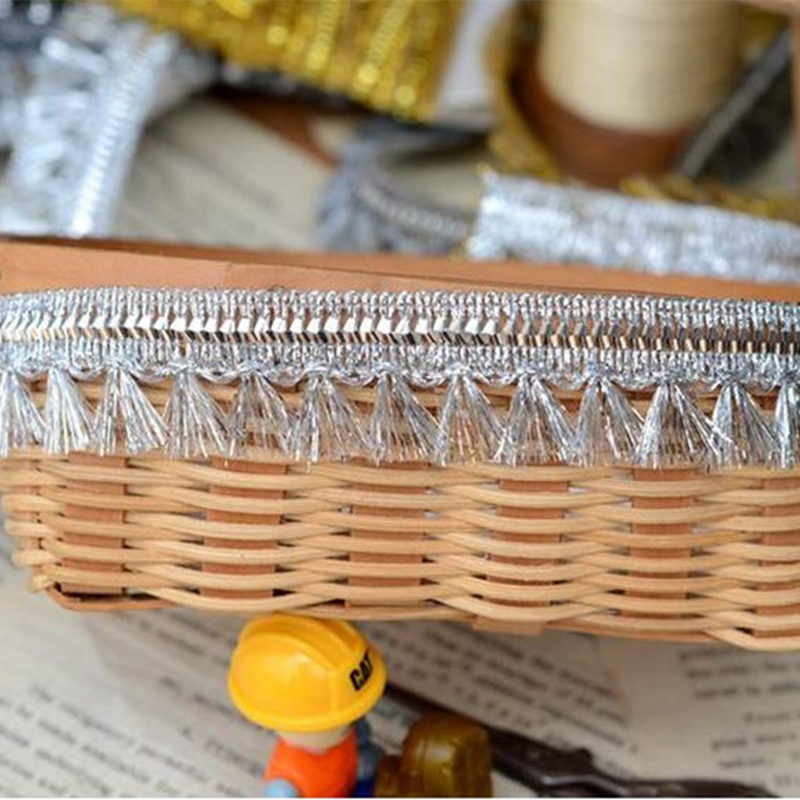 Исклучителна Tassel Чипка Лента DIY Шиење Материјал Злато Дополнителните Чипка Намали Везови Облека, Додатоци Чипка Лента