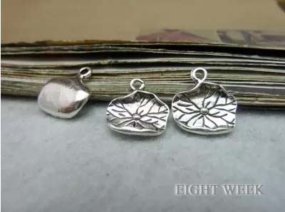 Цинк легура pendant накит додатоци diy рачно изработени материјал шарм антички сребрен lotus leaf 15 * 13 мм
