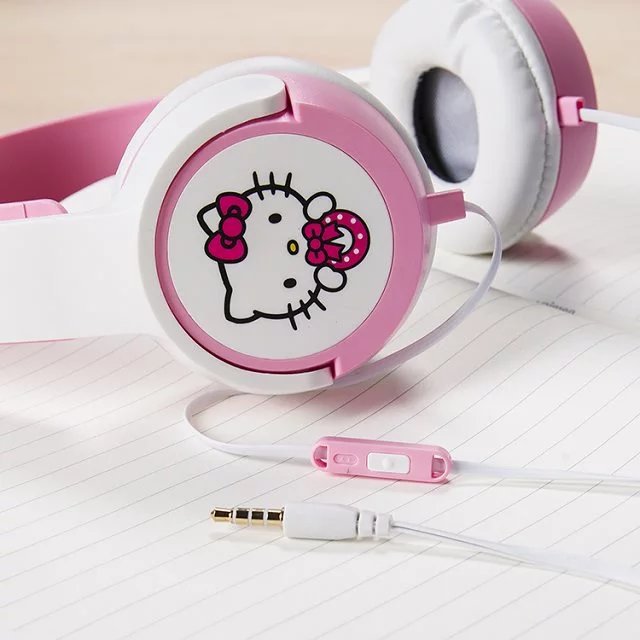 2017 Добар Дар Цртан филм Слушалка Hello Kitty Звучници со 3,5 mm Приклучок за Слушалки За MP3 MP4 За iphone, Samsung