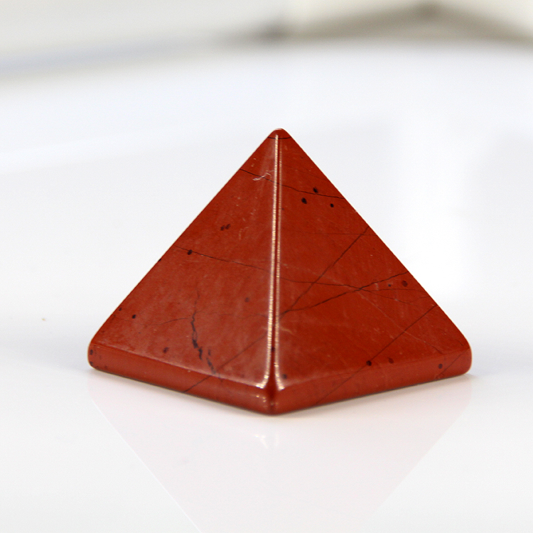 До 2015 бесплатен превозот 30мм природни црвениот џаспер камен кварцен кристал пирамида исцелување реики Чакра
