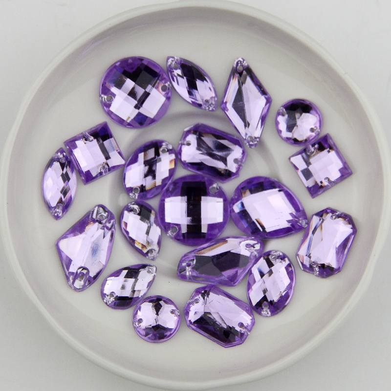 Микс големина 100pcs Пурпурна Сребро База Мешани Кристал Diy Декорирани Акрилик камења шиење на Rhinestones За Облека, Украси за