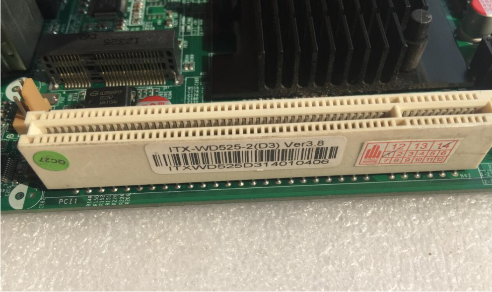 Се користи,ITX-WD525-2 Д3 Атом D525 DDR3 Мини Безжична Плоча за Индустриска Контрола Плоча, тестирани добра
