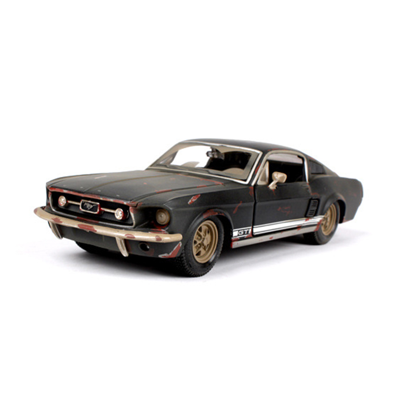1/24 1967 Ford Mustang GT црна Diecast Модел на Автомобил играчка Автомобил Играчки За Момчиња Подароци на Децата Колекции ги Прикажува