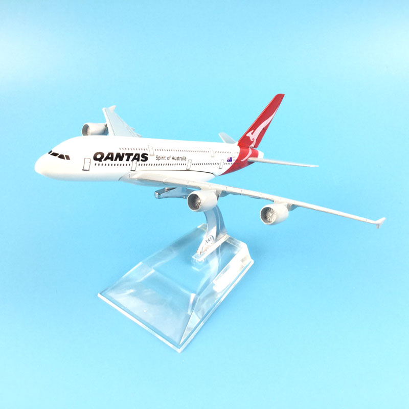 16cm Легури на Метал ВОЗДУХ Австралиската Qantas A380 Авиокомпании Авиони Airbus 380 дишните патишта Авион Модел Авион Модел W Стојат Подарок M6-043