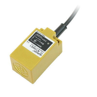 TL-N10ME1 NPN НЕ 10мм Индуктивен Сензор Switch 3 Жица 10-30VAC на 300mA