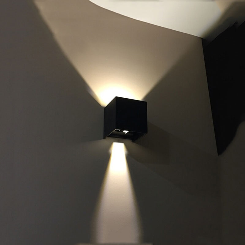 led водоотпорен ѕид sconce површина поставена на отворено осветлување, прилагодлив нагоре надолу светилка КУПАТИЛА.СИТЕ-OWL0052
