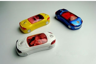 Топла Продажба Кул Креативни Пластични Автомобил Форма на Електронски USB Пура Полесни Flameless USB полесни