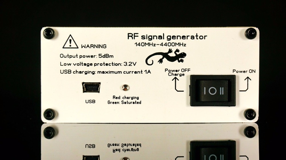 Висок квалитет 140MHZ-4400MHZ RF сигнал генератор, јачина на изворот ,Изградена-во литиум батерија со случајот