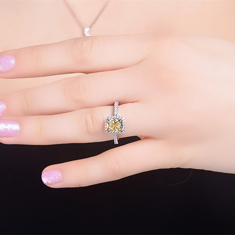 луксузен Ангажман Прстени за жените во бело злато боја Свадба женски прстени anel Австриската Кристали Накит врвен квалитет