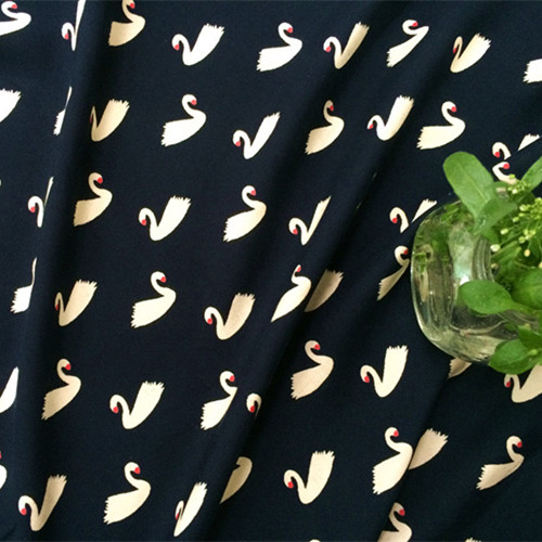 145cm x 100cm класичен боја Малку Swan Viscose ткаенина ткаенина Висока Густина Облека Ткаенини ,DIY Облека Летна Кошула,Мека