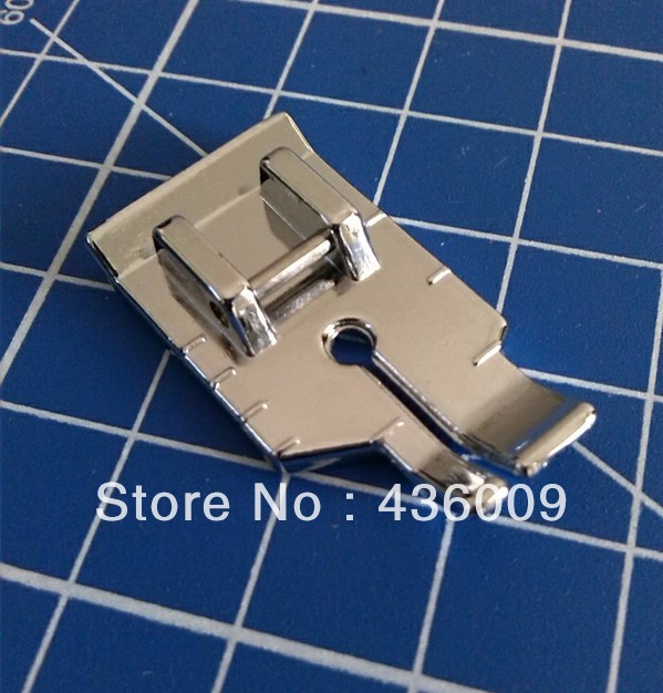 Домашните машина за шиење presser нога 7312 / XA3805021 / SA125 (1/4 Quilting Нозе)