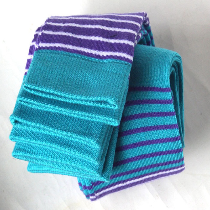 2017 Нови Пристигнувањето На Врвот На Модата Шарени Полиестер Чорапи Коленото Високи Чорапи Најновите Дами Чорапи Есен