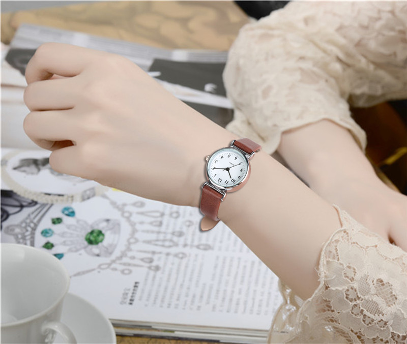Класичен Жените Кварц рачен часовник Multicolor Чистење Кожа за на Рака Концизен Елегантен Женски Види Дами Девојки Часовник