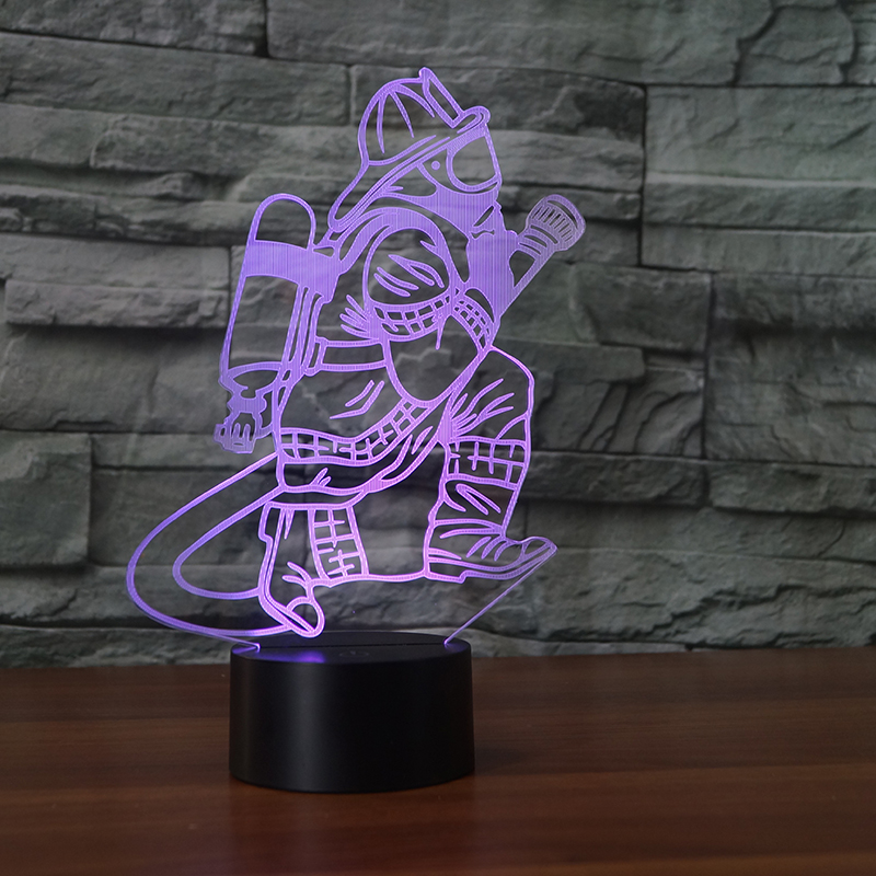 Новина 3D Пожарникар Табела LED Светилка USB Допир Копчето 7 Боја се Менува Оган Борец Ноќ Светлина Кревет Декор Светлина